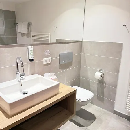 Otel Langeck 3*